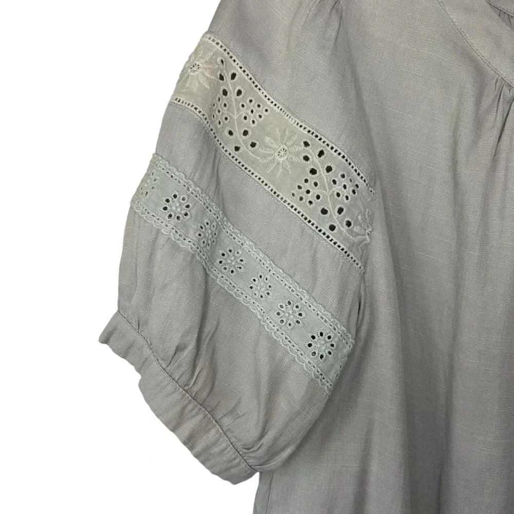 Doe & Rae shirt blouse short sleeves gray polyester embroidered small